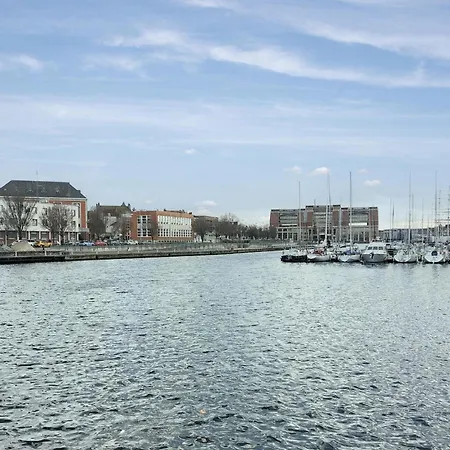 Beautiful In Dunkerque With Kitchen 度假居