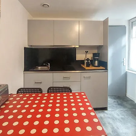 Beautiful In Dunkerque With Kitchen 度假居
